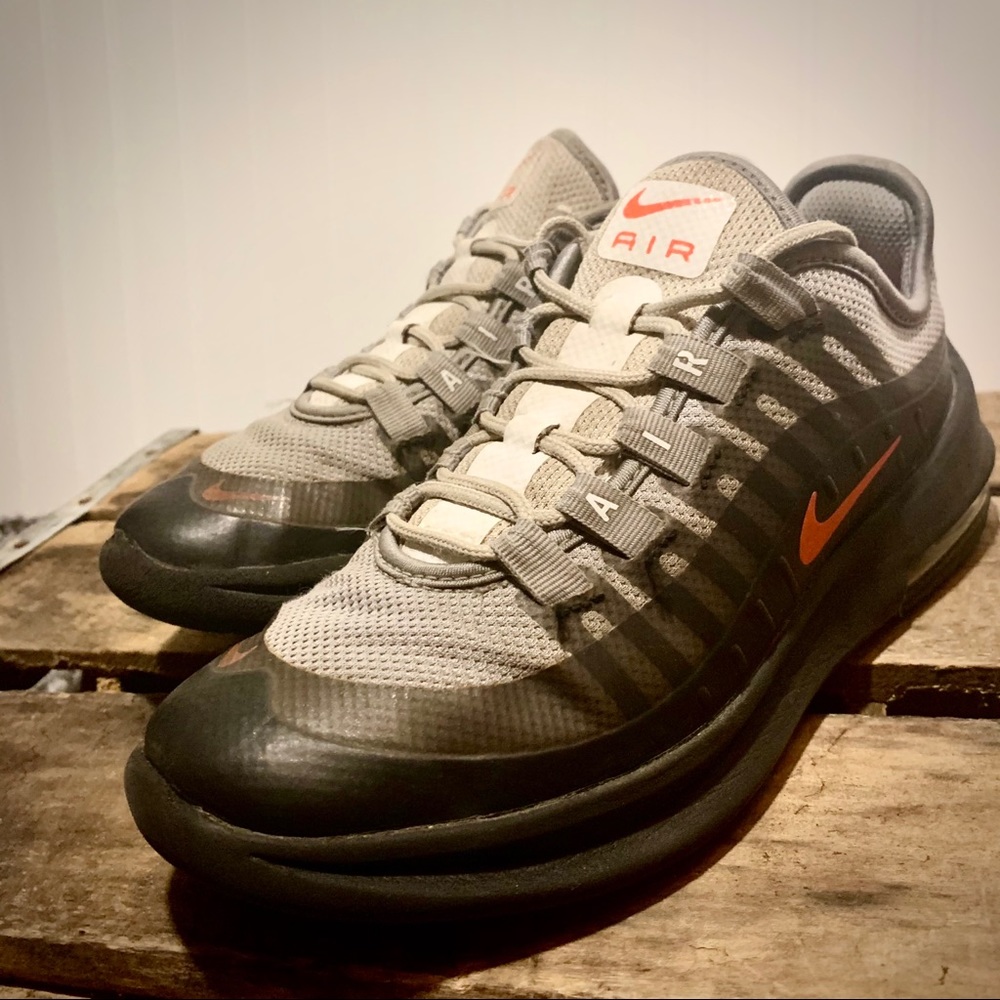 NIKE AIR MAX ~AXIS~ 4.5 big boys